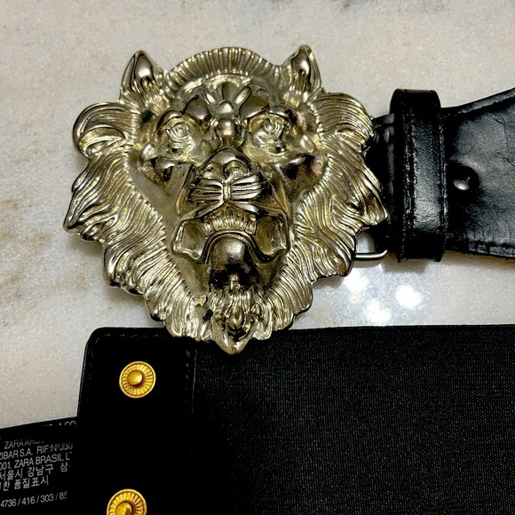 One Zara belt size large one large lion head belt both stretchy - Picture 3 of 3